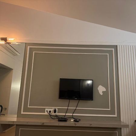Majestic Inn 瓦塞 外观 照片